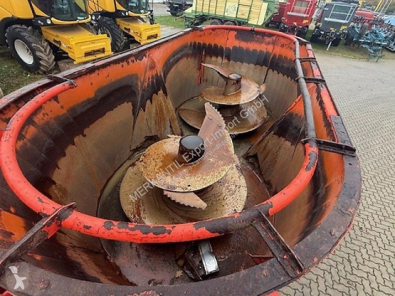Distribuição forragens Kuhn  EUROMIX I 2580