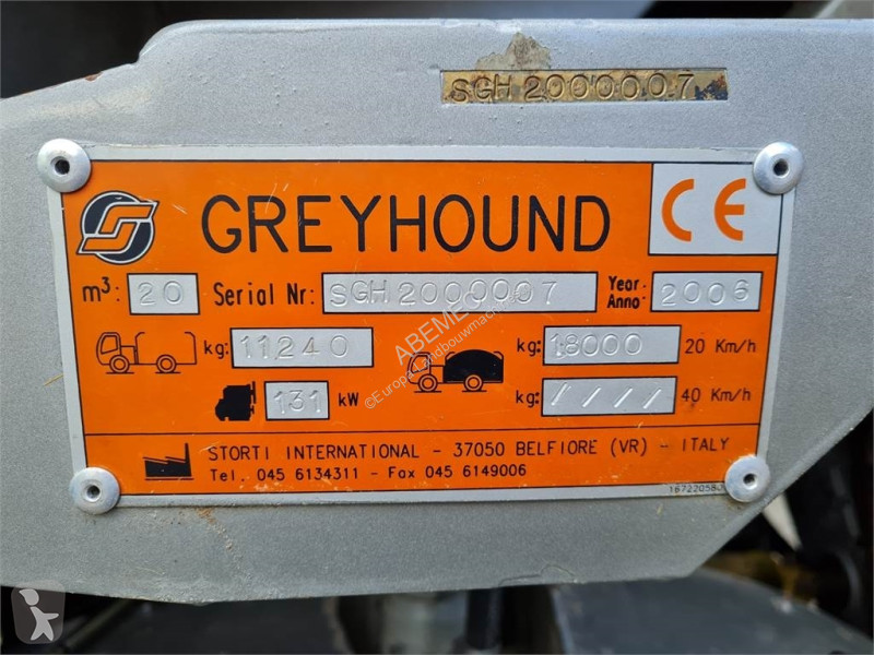 Distribution de fourrage Storti Greyhound 20 m3...