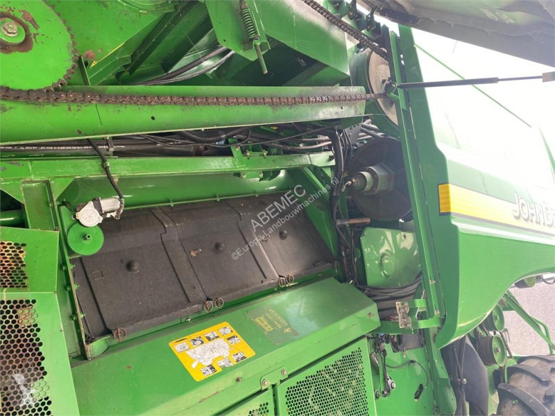 Foderdistribution John Deere 9880 STS combine