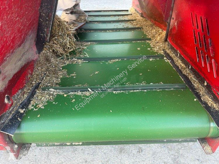 Distribution de fourrage JF  FEEDER VM 18