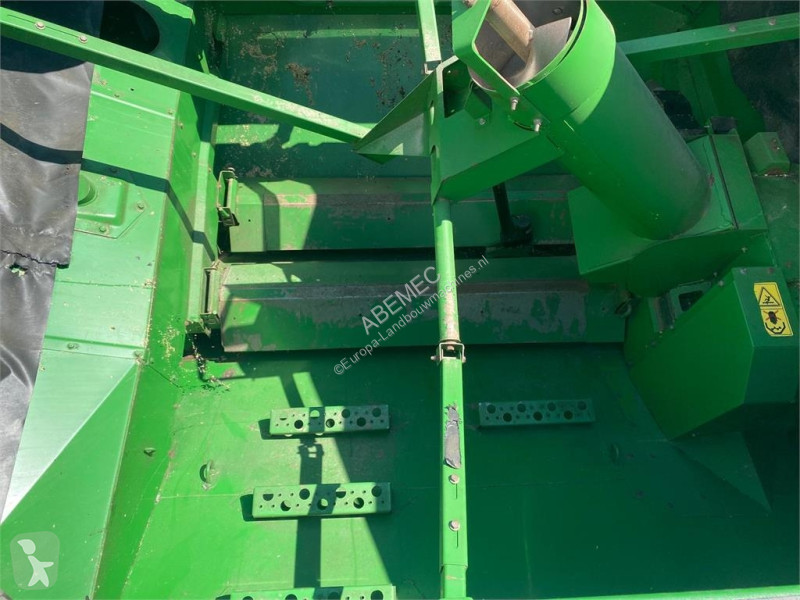 Foderdistribution John Deere 9880 STS combine