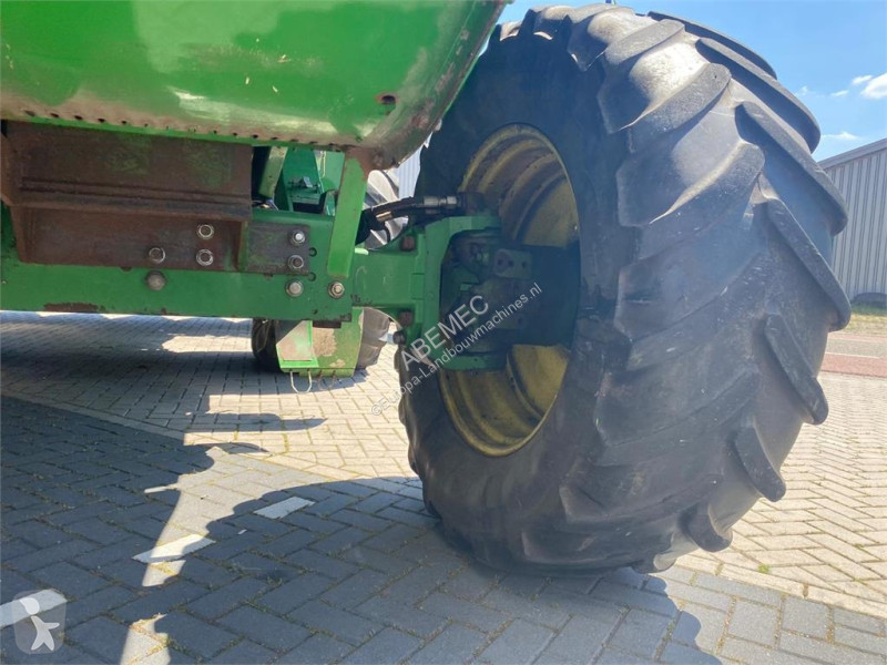 Foderdistribution John Deere 9880 STS combine