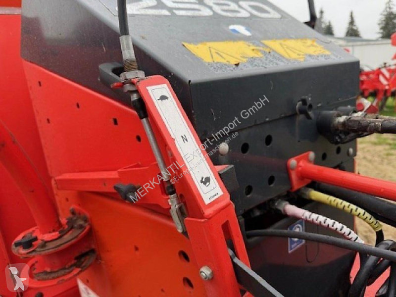 Distribuição forragens Kuhn  EUROMIX I 2580