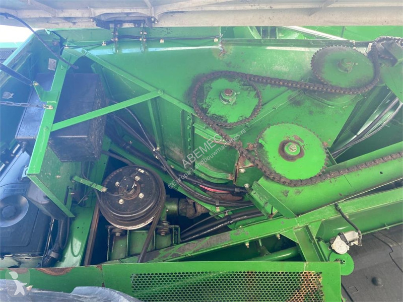 Foderdistribution John Deere 9880 STS combine