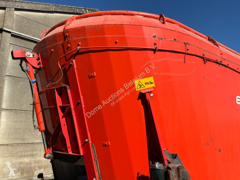 Foderdistribution Kuhn EUV 273