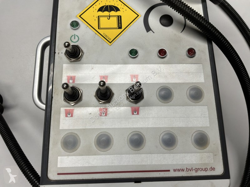 Distribution de fourrage BVL V-MIX Plus 17N-2S