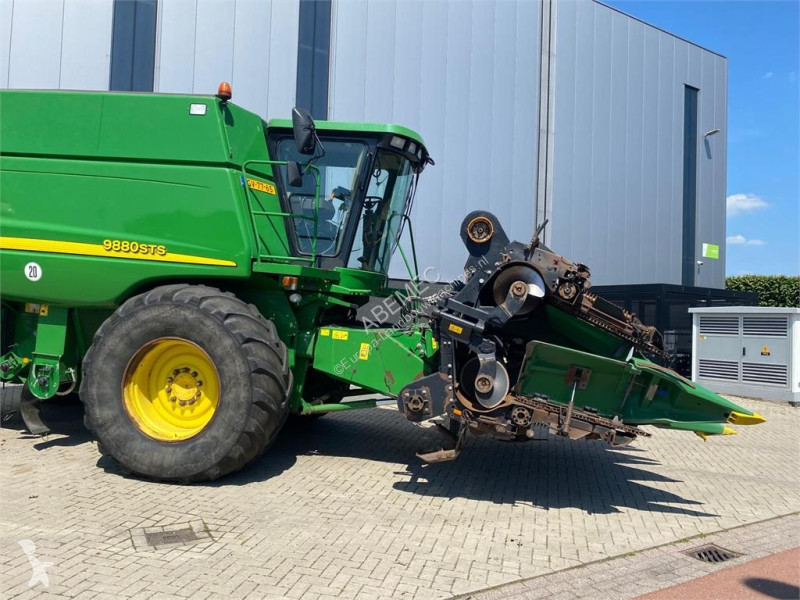 Foderdistribution John Deere 9880 STS combine