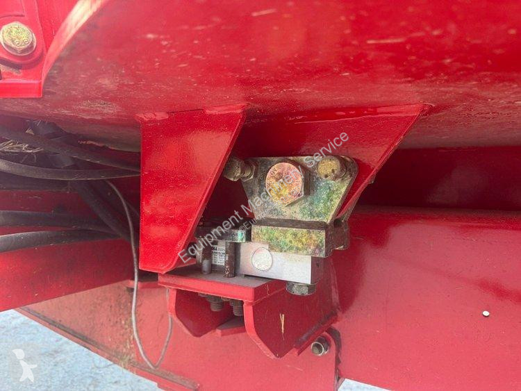 Distribution de fourrage JF  FEEDER VM 18