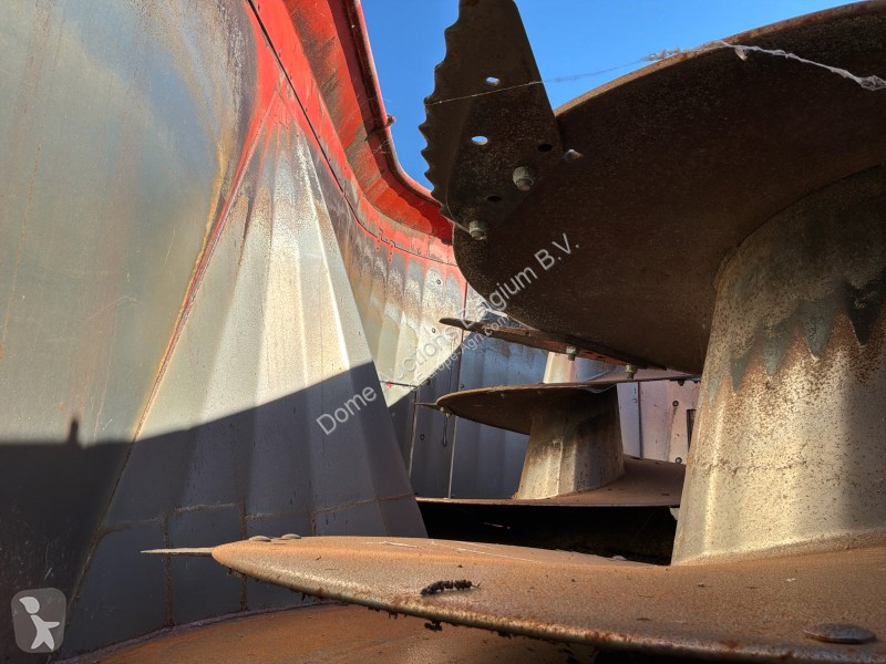Foderdistribution Kuhn EUV 273