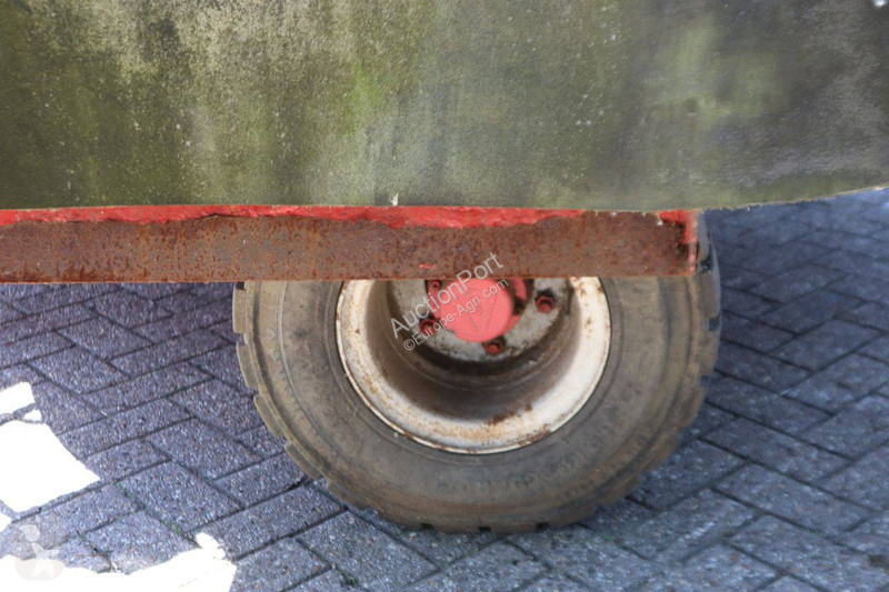 Distribuição forragens Peecon VMF 130