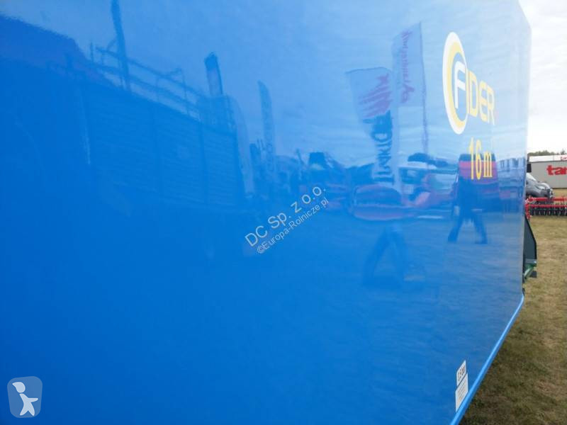Distribution de fourrage Zago Futtermischwagen...
