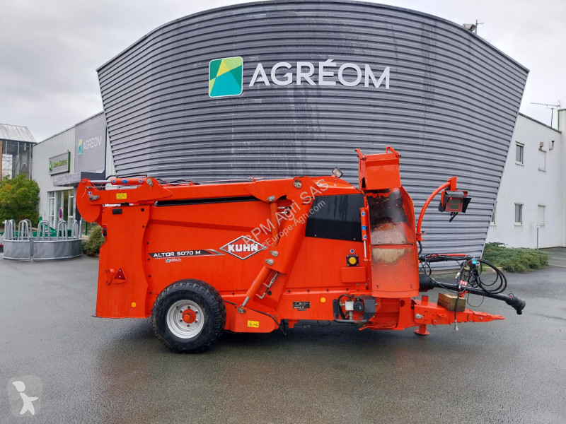 Distribution de fourrage Kuhn