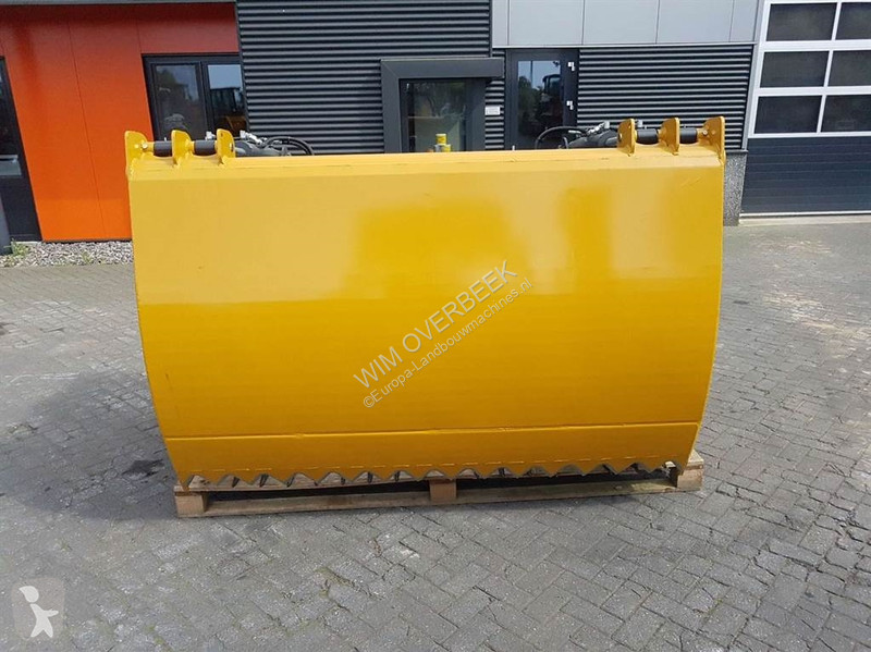 Foderdistribution Mammut SC220XL - Silage...