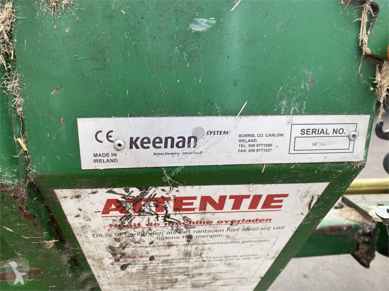 Distribuição forragens Keenan MF 360