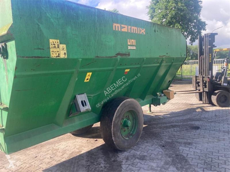 Distribution de fourrage Marmix RX 9.13