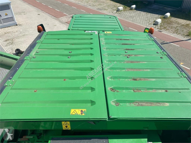 Foderdistribution John Deere 9880 STS combine