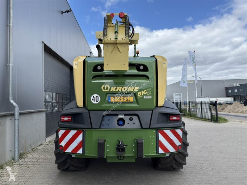 Distribution de fourrage  BigX 630