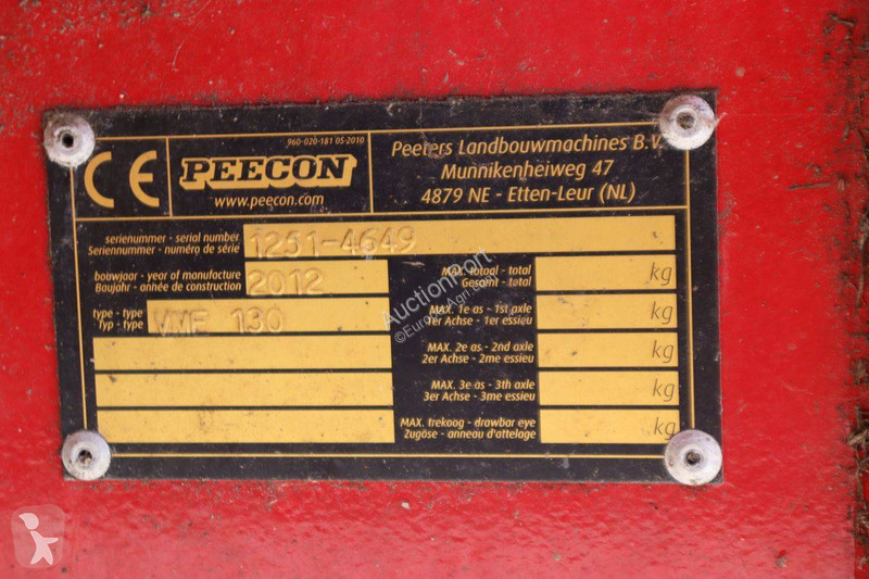 Distribuição forragens Peecon VMF 130