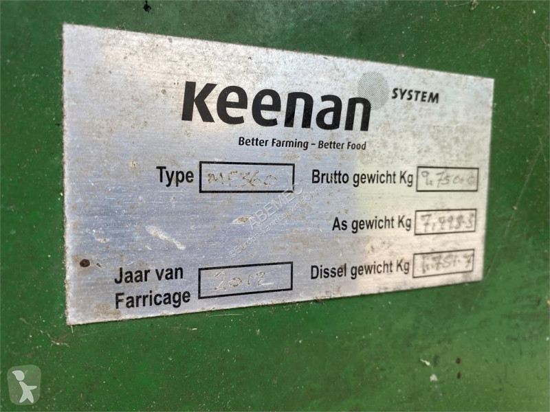 Distribuição forragens Keenan MF 360