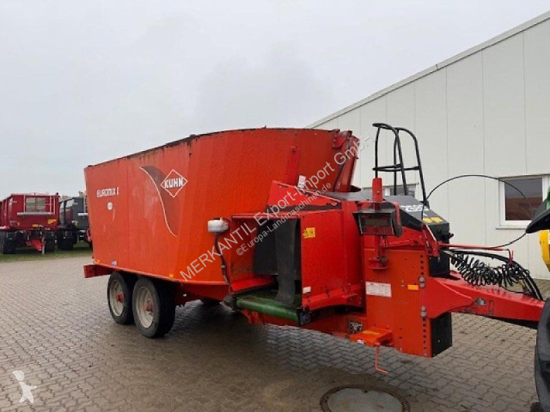 Distribuição forragens Kuhn  EUROMIX I 2580