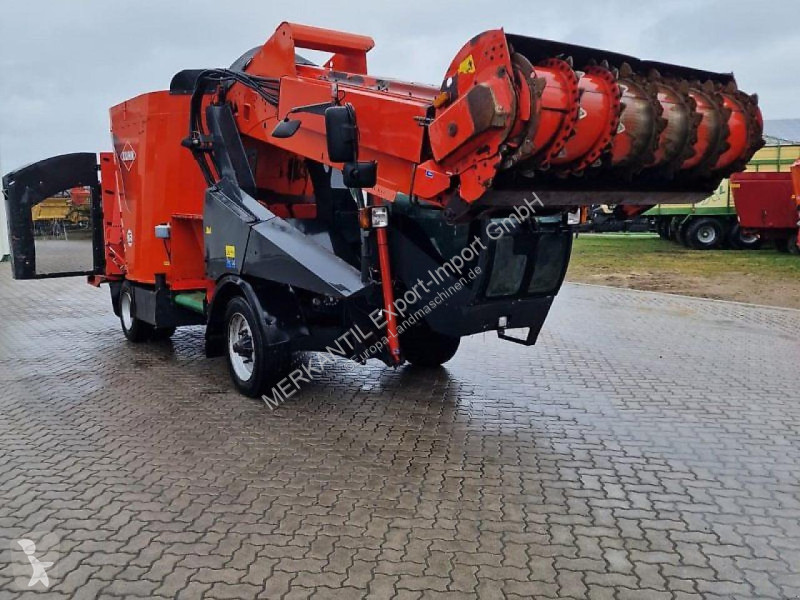Foderdistribution Kuhn  SPV 12 POWER