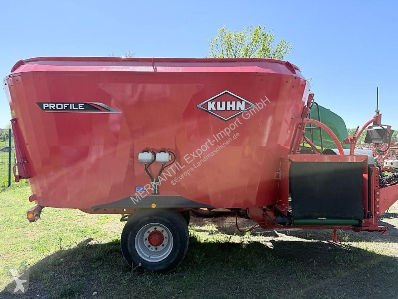 Distribuição forragens Kuhn  Profile 16.2 CS