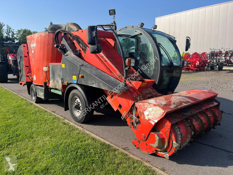 Distribuição forragens Kuhn  SPV Power 10.1 CL