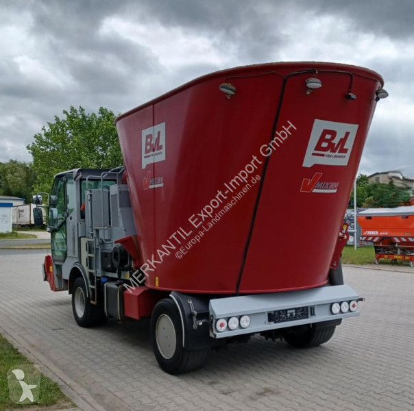 Foderdistribution   Vmix Maximus 17-15