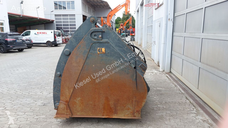 Distribution de fourrage Kiesel LRT ZW180
