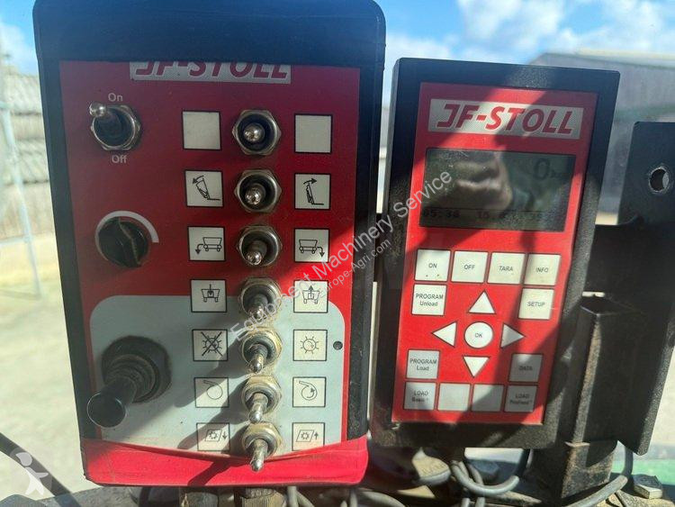 Distribution de fourrage JF  FEEDER VM 18