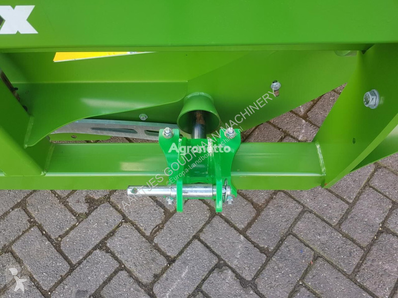 Distribution de fourrage AGM balenafwikkelaar
