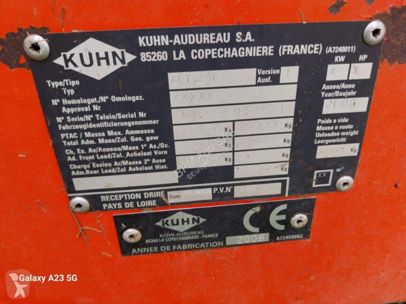 Distribution de fourrage Kuhn