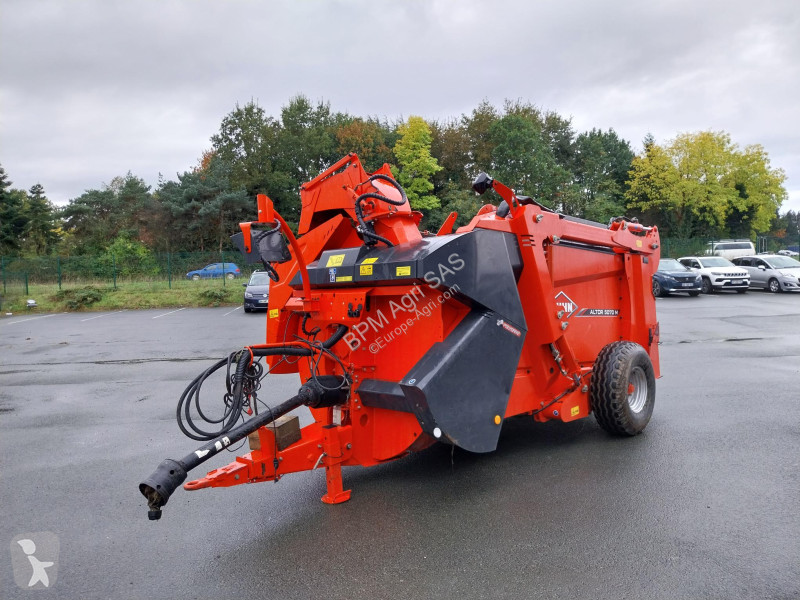 Distribution de fourrage Kuhn