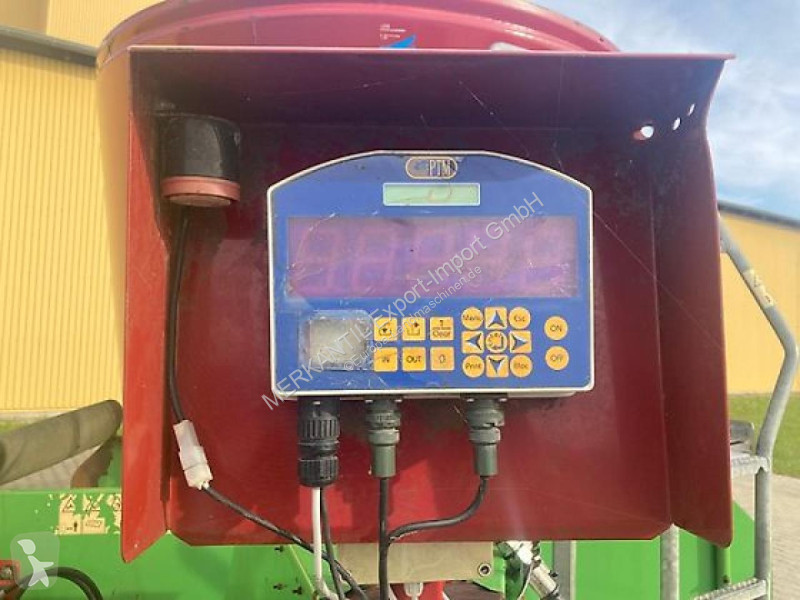 Distribuzione di foraggio Strautmann  Vertimix...