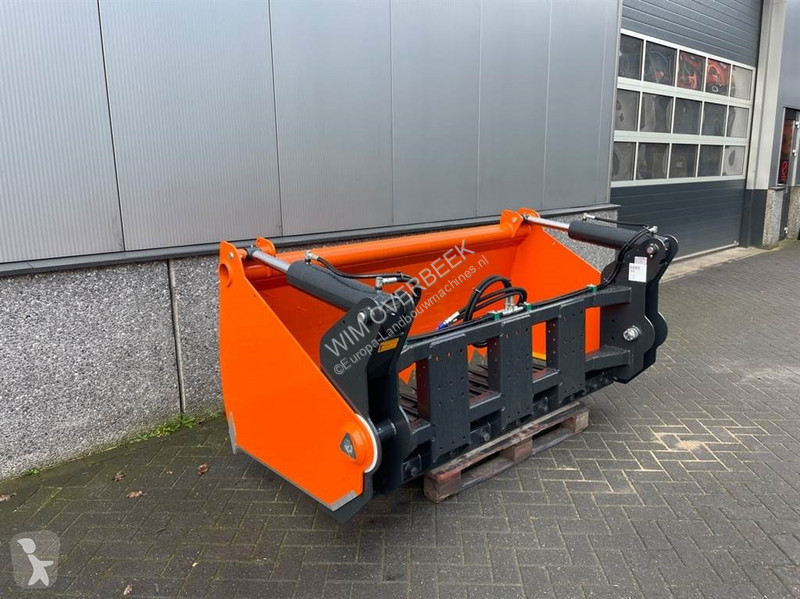 Foderdistribution Mammut SC220M - Silage...