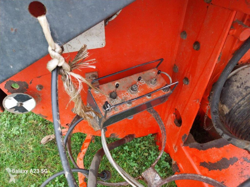 Distribution de fourrage Kuhn