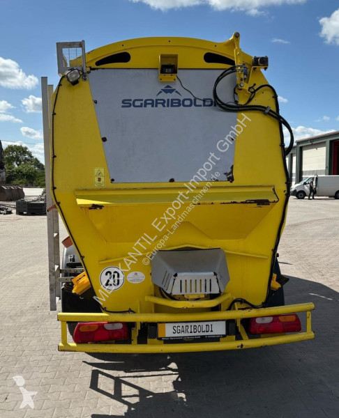 Distribution de fourrage Sgariboldi  MAV 6214