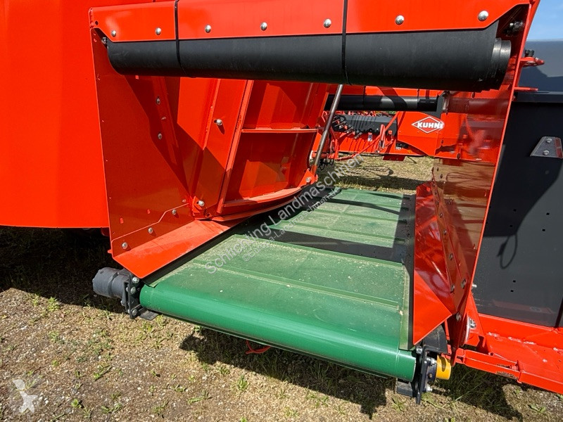 Distribution de fourrage Kuhn Profile 16.2