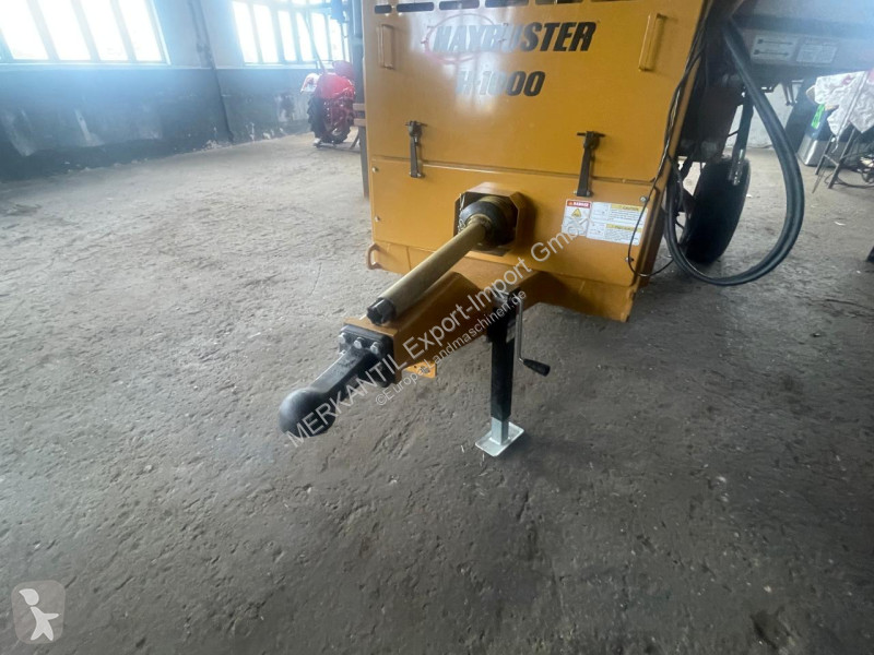Foderdistribution   Hammermühle Haybuster H...