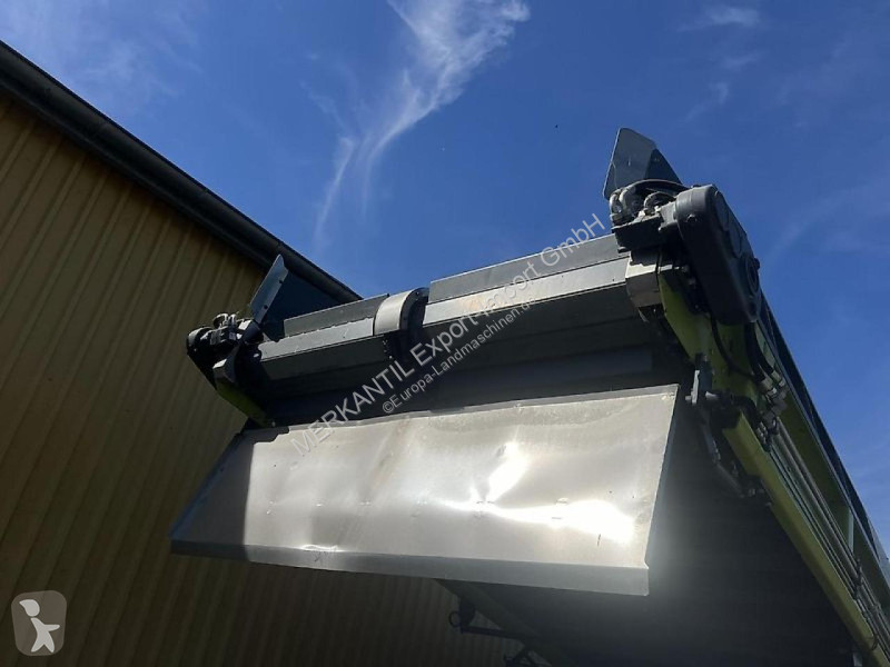 Foderdistribution    Becklönne Silage Überladeband
