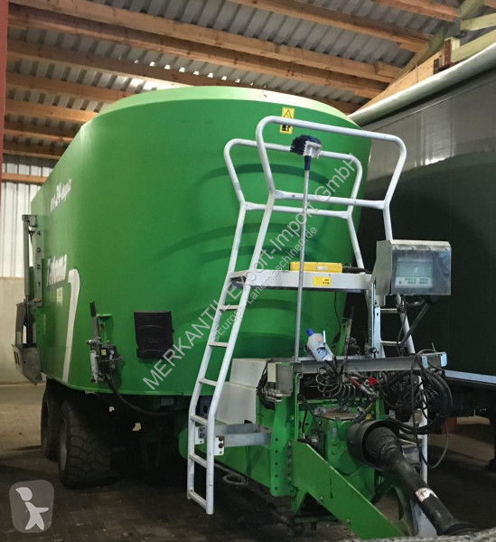 Distribuição forragens Tatoma  MV 24 D Double