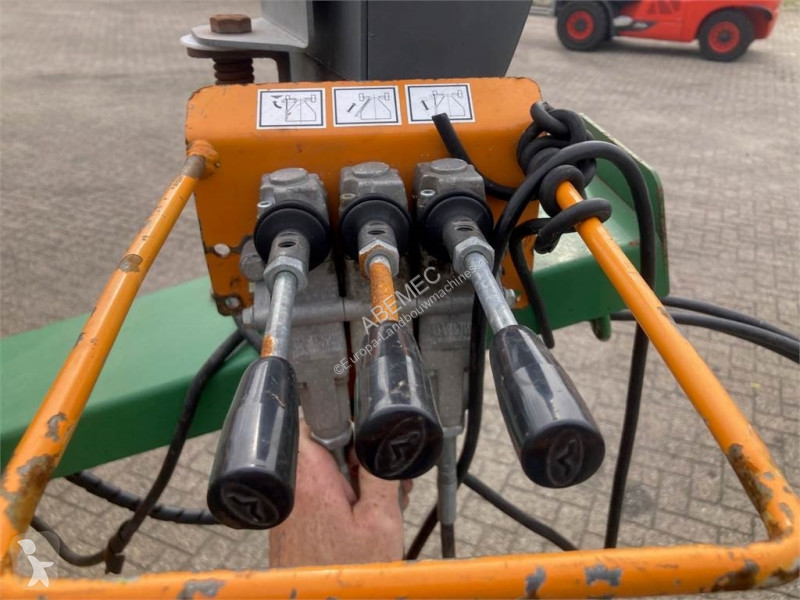 Distribution de fourrage Unifeed RS 9,15 M...