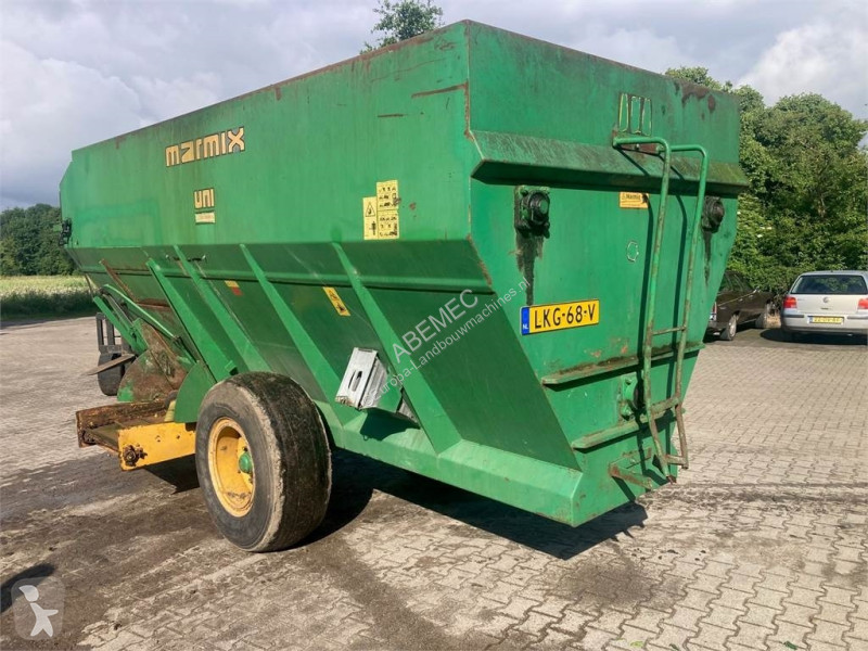 Distribution de fourrage Marmix RX 9.13