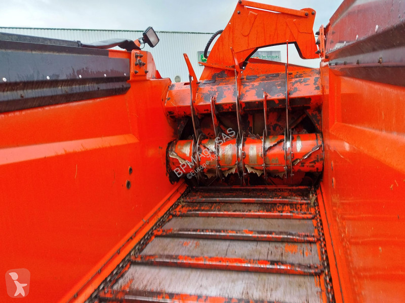 Distribution de fourrage Kuhn