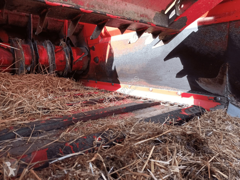 Distribution de fourrage Kuhn