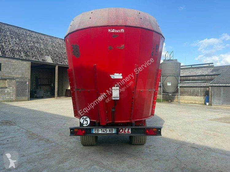 Distribution de fourrage JF  FEEDER VM 18