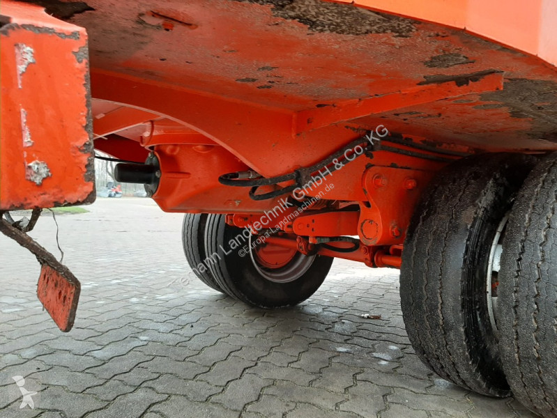 Distribution de fourrage Kuhn  PROFILE 1670 SELECT