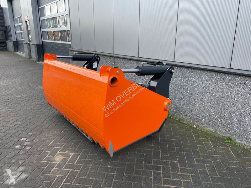 Foderdistribution Mammut SC220M - Silage...