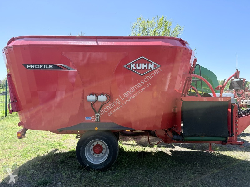 Foderdistribution Kuhn  Profile 16.2 CS