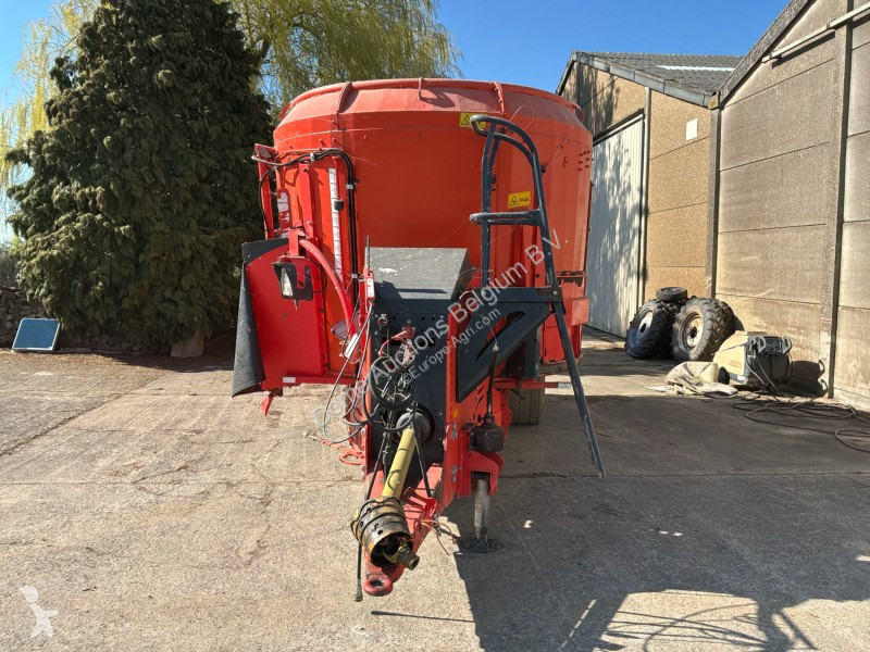 Foderdistribution Kuhn EUV 273